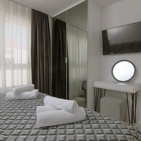 Apartment Adriatic Shell 2 *